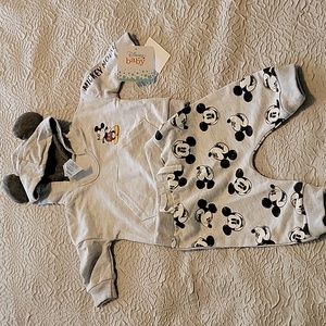 NWT Disney Baby 2 Piece Sweatsuit